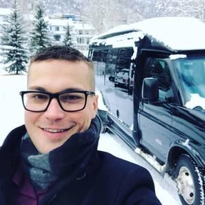 Meet your Posher, Travis